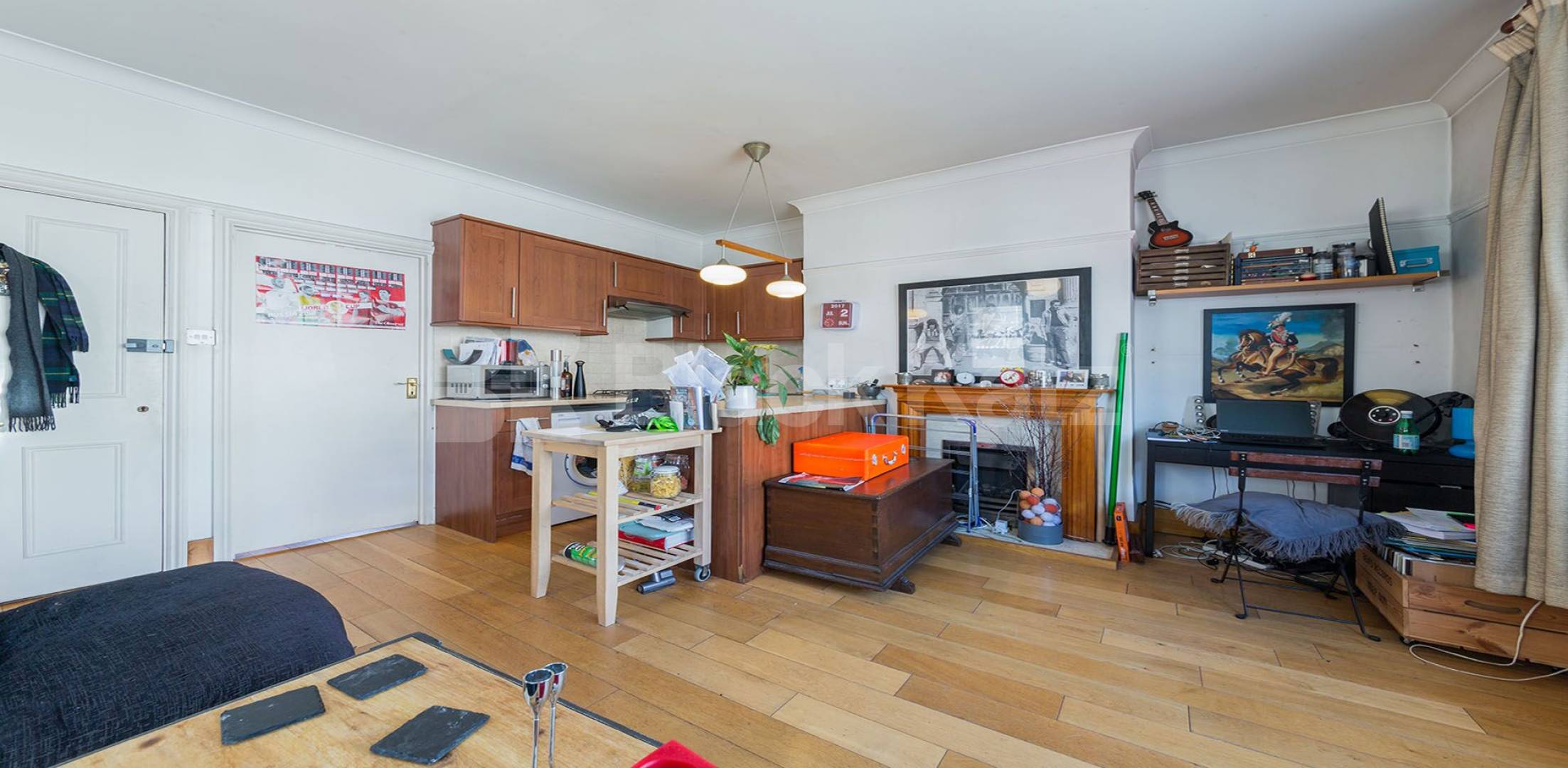 			INCLUDES COUNCIL TAX, 1 Bedroom, 1 bath, 1 reception Flat			 Broadway Parade, Crouch End